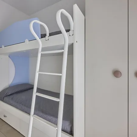 Equilium Apartment *